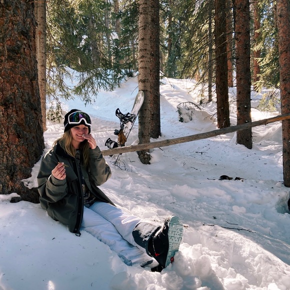 Meet your Posher, Ashley - Picture 7 of 11